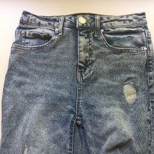 😳 INDIGO REIN RIPPED BLUE JEANS